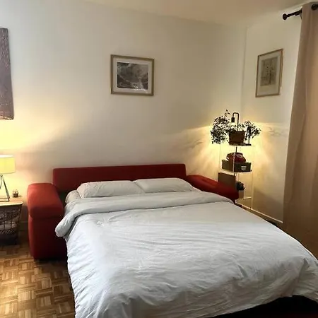Apartment Grand 2 Pieces Dans Le 20eme A Paris